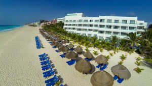 Flamingo Hotel in Cancun